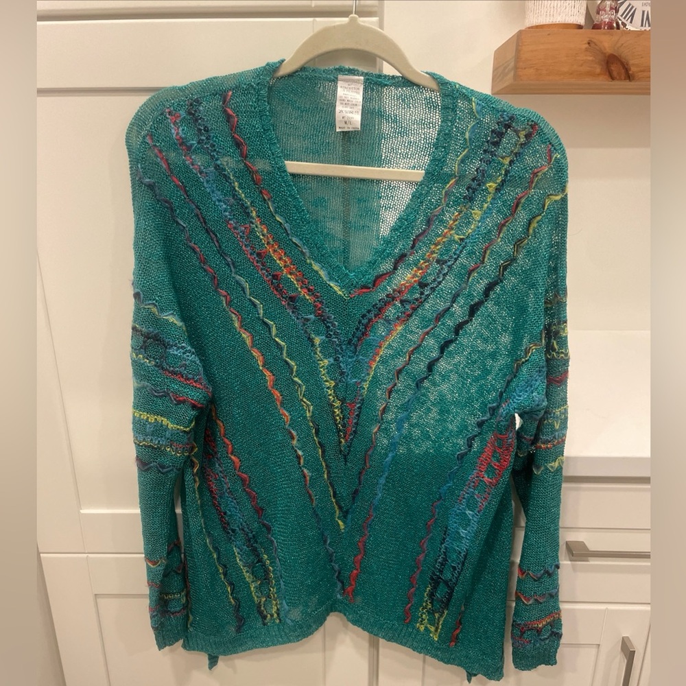 Apricot Lane Women's Christmas V-Neck Lightweight Sweater Holiday Shirt Top M L